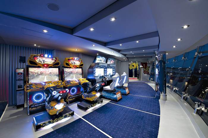 MSC Fantasia Class virtual reality.jpg